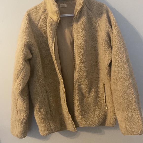 Brandy Melville teddy coat! - Picture 3 of 3